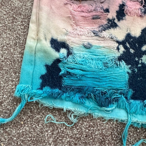 Levi’s 505 Denim Cutoffs Bleach Dye Purple Blue Shorts Size 32 Vintage Upcycled - Picture 5 of 14